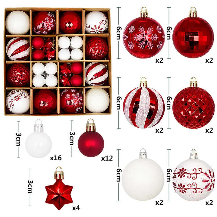 قطعة من زينة شجرة عيد الميلاد ,A piece of Christmas tree ornament